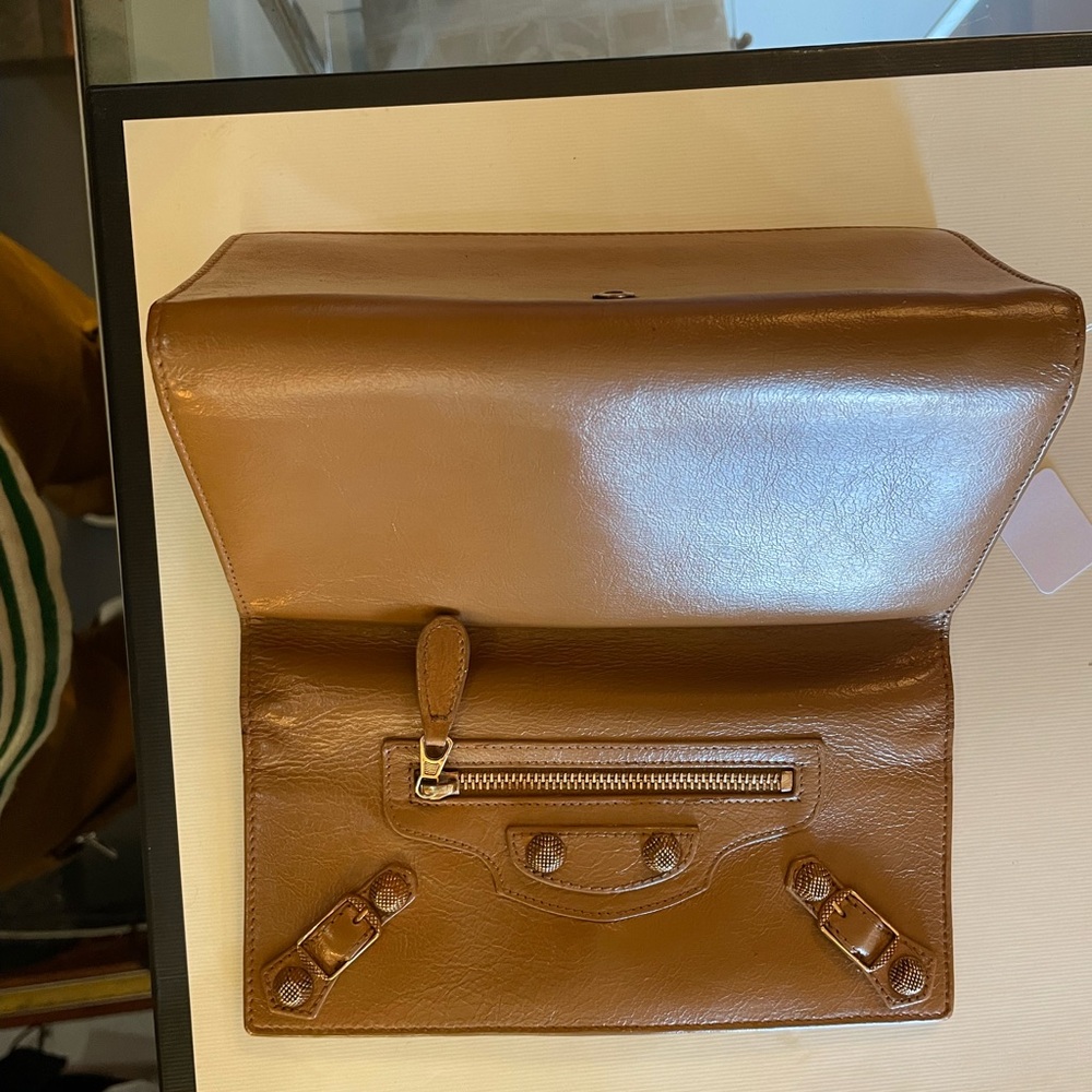 Balenciaga  Leather Wallet with Zipper details - Picture 2 of 14